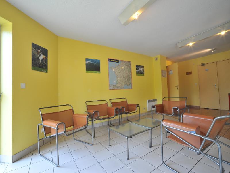 Hotel The Originals Access, Clermont-ferrand Nord Châteaugay